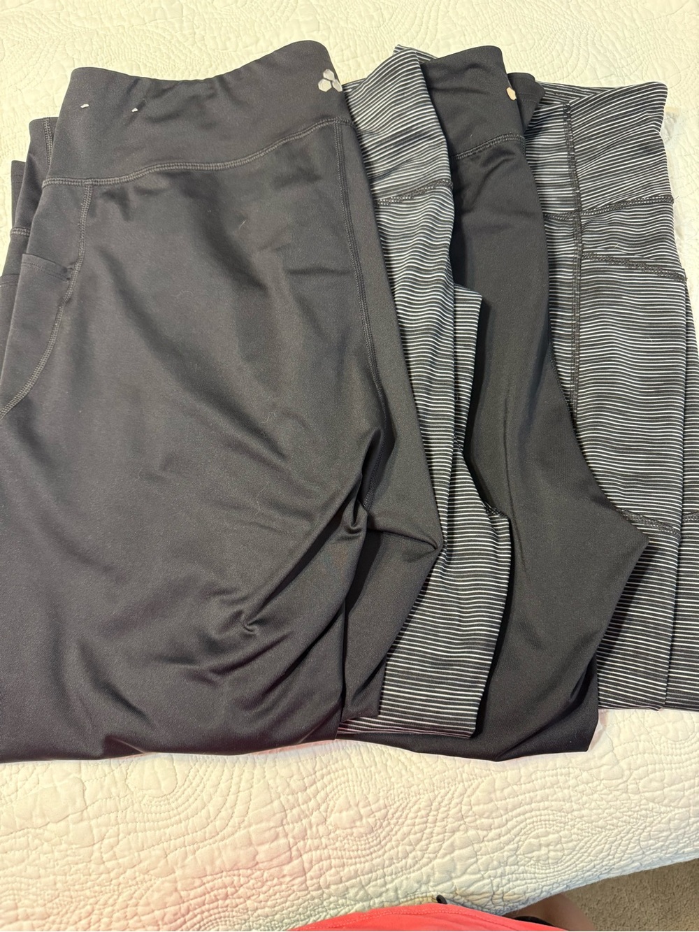 Bundle of 4 Tek Gear 7/8 length Women’s 2x Black Workout Leggings